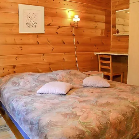 Pohjantilan Hirsituvat - Pohjantaehti Holiday home *
