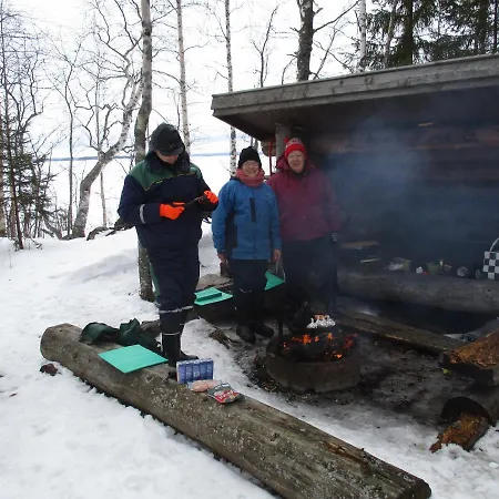 Loma-asunnot Pohjantilan Hirsituvat - Pohjantähti *